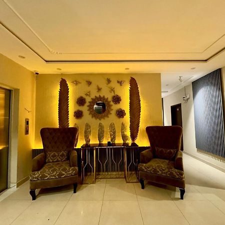 Shelton Boulevard Hotel Lahor Kültér fotó