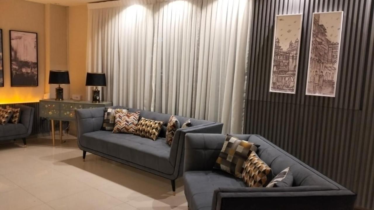 Shelton Boulevard Hotel Lahor Kültér fotó